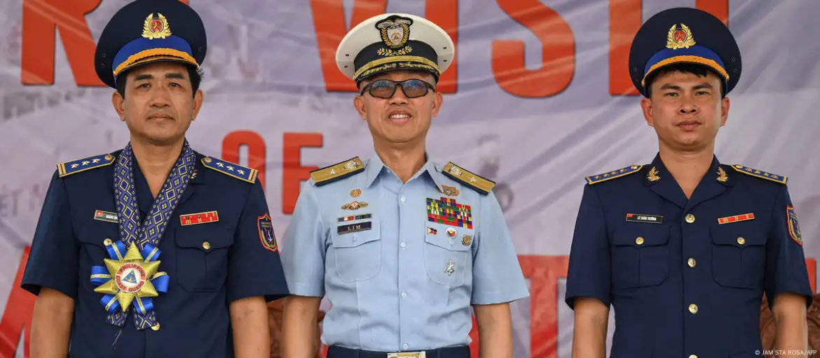 Philippines, Vietnam coast guards hold first joint drills