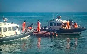 Mainland China returns Taiwanese fishing boat and 4 crew; captain held for investigation