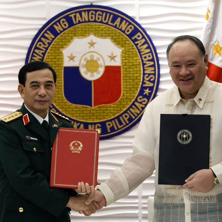 Vietnam, Philippines Agree to Bolster Maritime Security Cooperation