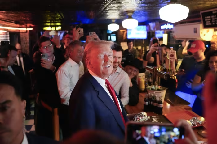 That Time Donald Trump Walked Into a Bar and Bought a Round Using Bitcoin