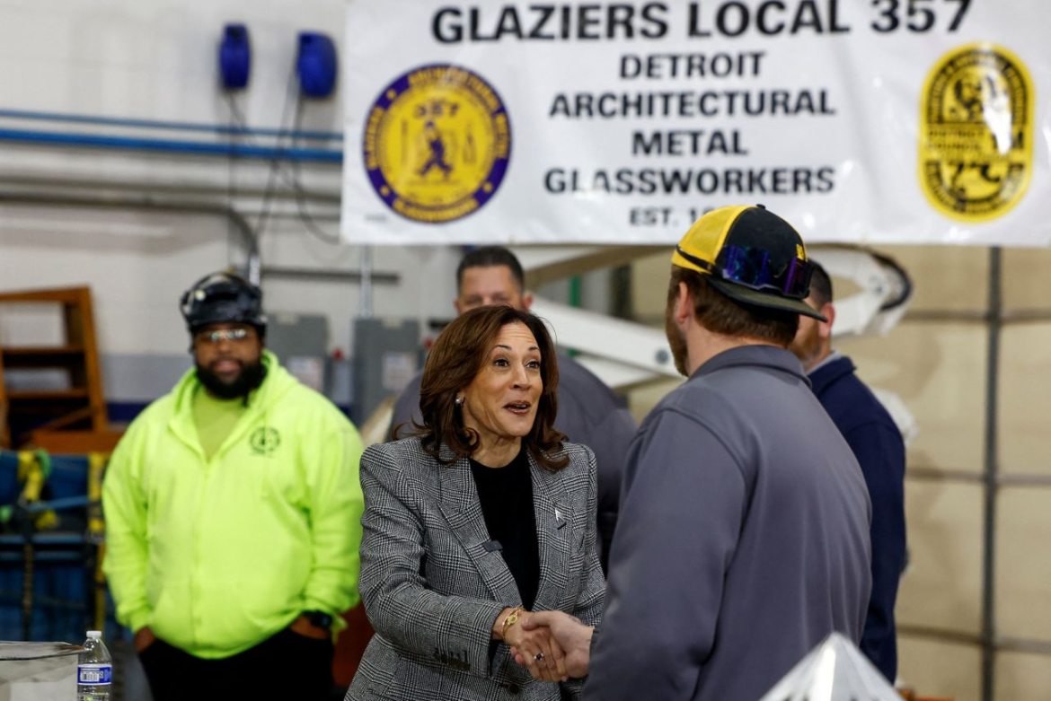 Harris visits union training facility in Michigan