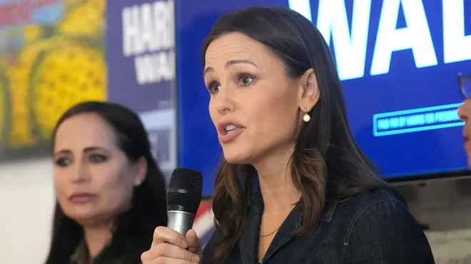 Jennifer Garner, former Trump White House press secretary Stephanie Grisham campaign for Harris