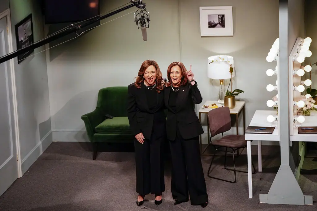 Kamala Harris Joins ‘S.N.L.’ for a Pep Talk With Maya Rudolph