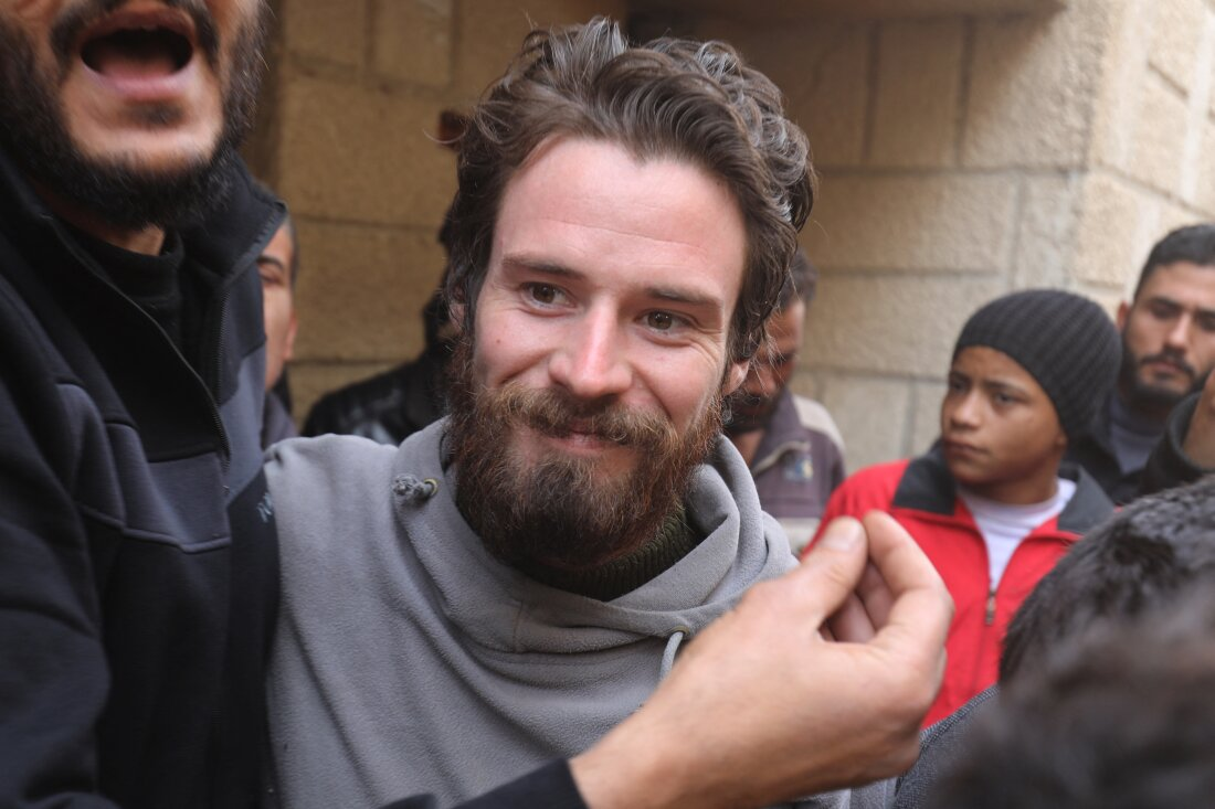 US man found wandering near Damascus after months in Syrian prison