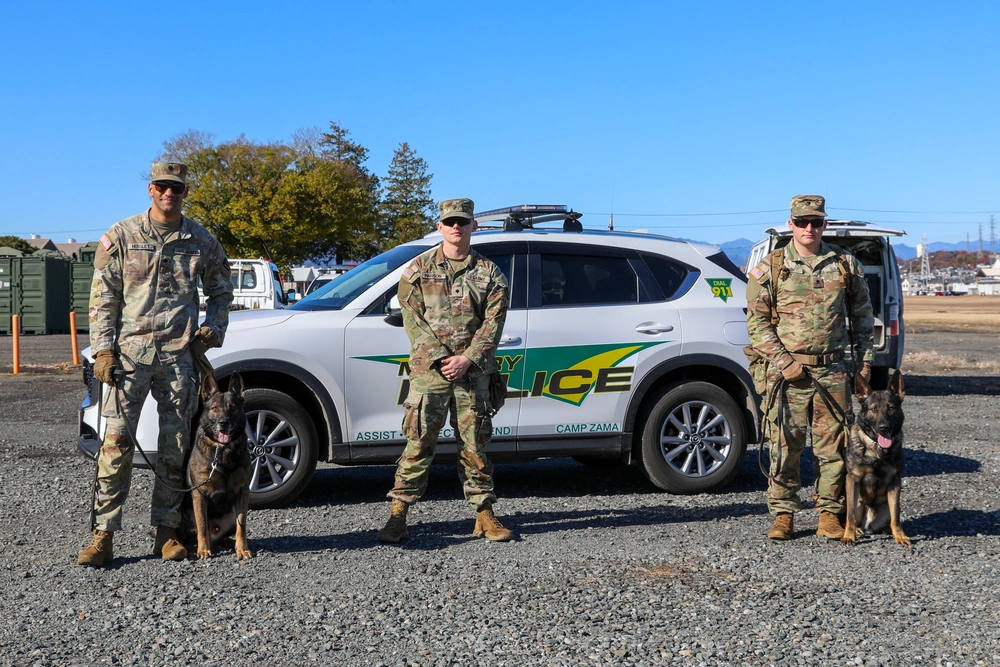 Military Police train during Yama Sakura 87