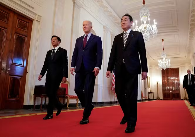 US, Japanese, Philippine leaders discussed China’s behavior in South China Sea