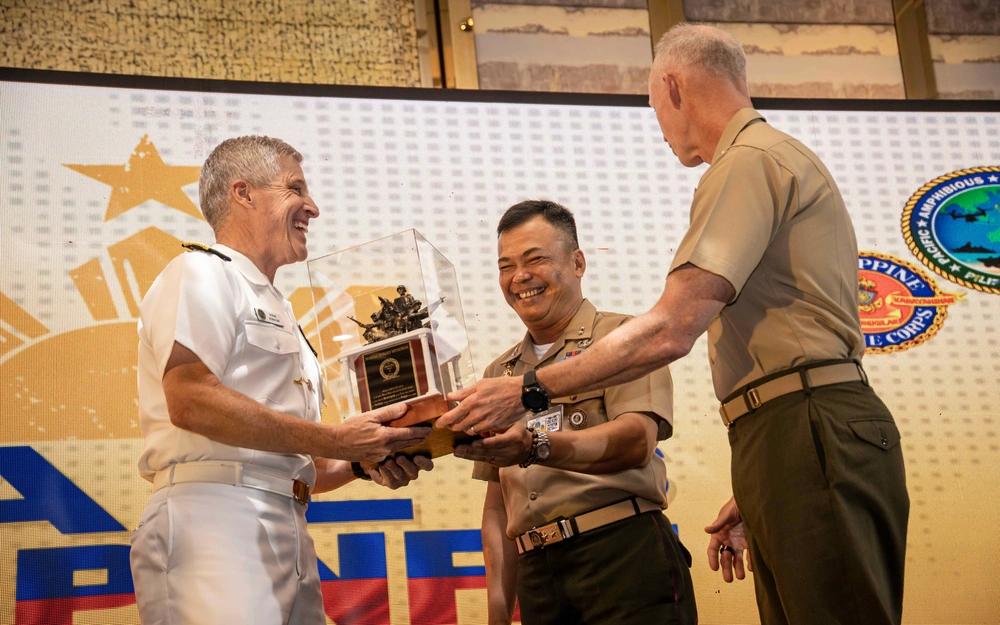 Pacific Amphibious Leaders Conclude Symposium Stronger Together
