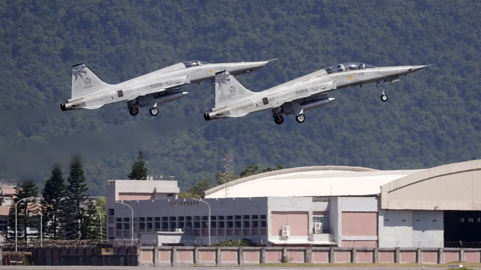 Taiwan says it detected 11 Chinese aircraft, 7 naval vessels, 1 ship as it prepares to resist China’s invasion
