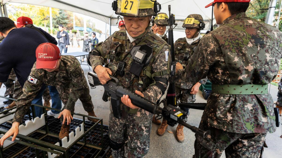 Soldiers and Volunteers Serve Up Support for Pocheon Seniors