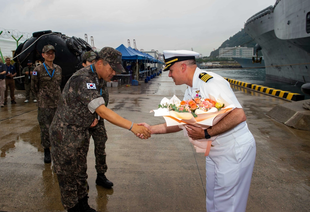 Blue Ridge visits Busan, South Korea
