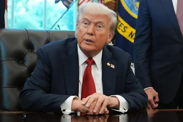 Partisan shutdown standoff ignores key risk to US stability: rising national debt