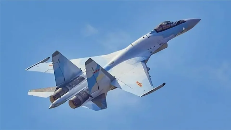 Chinese Fighter Drops Flares Near Australian P-8 in ‘Unsafe and Unprofessional’ Interaction Over South China Sea